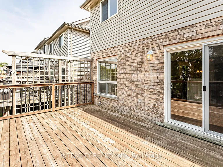258 McMeeken Dr — Photo 30