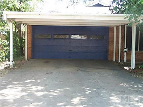 3rd image of 1323 N Willis St