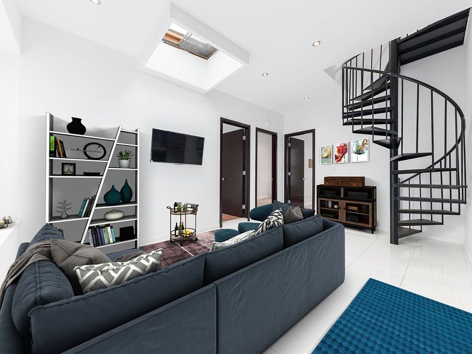 1st image of 165 Manhattan Ave #6A