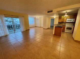 4330 Hillcrest Dr APT 214, Hollywood, FL 33021