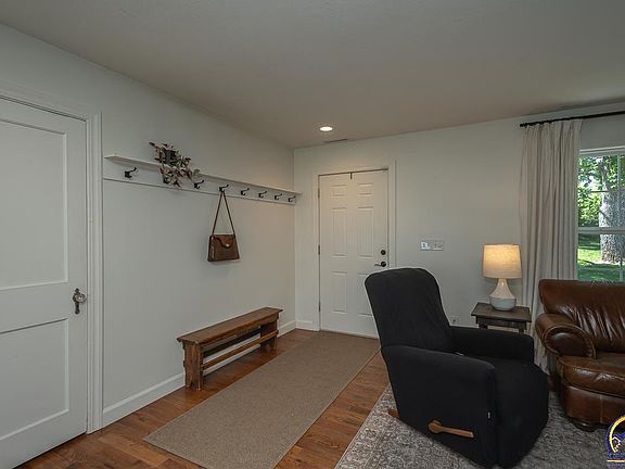 5th image of 2664 27th St