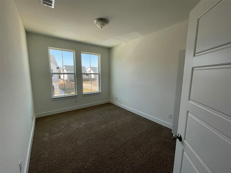 232 Sapphire — Photo 22