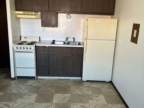 4th image of 1794 Western Ave #3