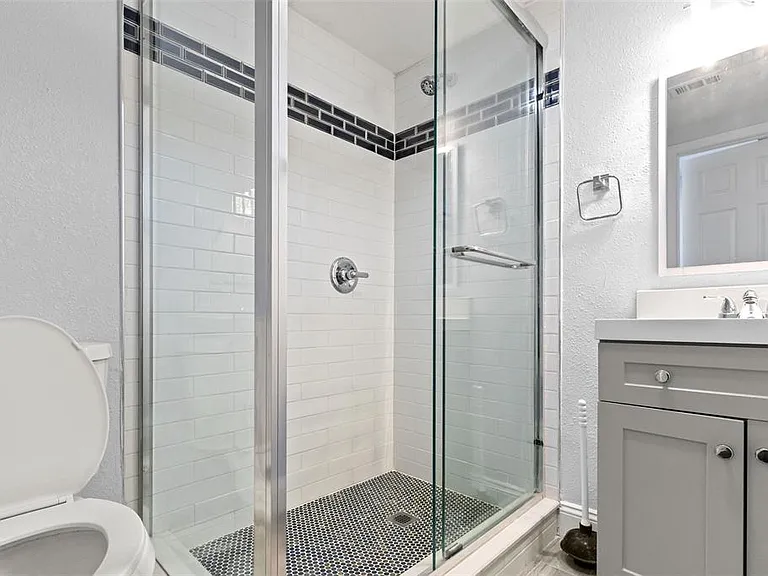 13916 Sommers Ave — Photo 20