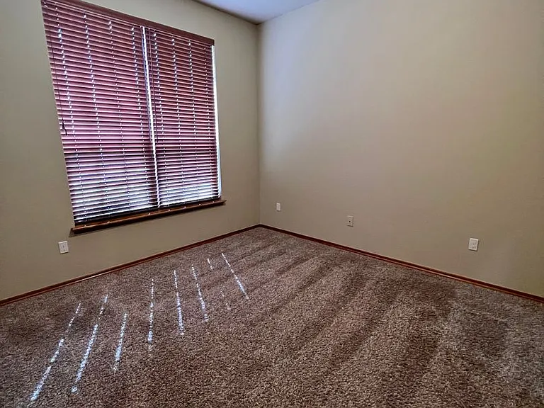 617 Applewood St — Photo 27