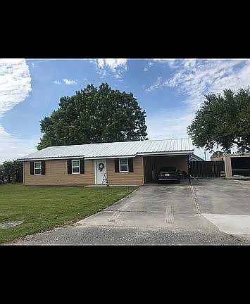 3rd image of 319 Karen Dr