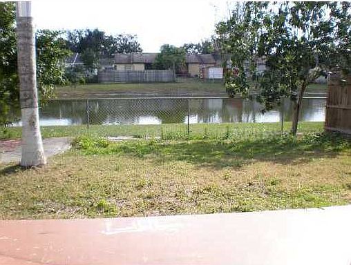 4th image of 6862 Edgefield Ln