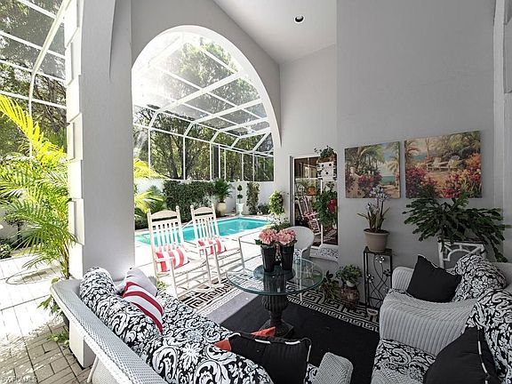 5th image of 7090 Villa Lantana Way