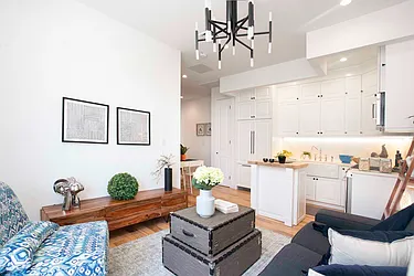 Sold by The InHouse Group