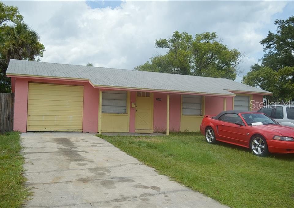 1st image of 7909 Woodvale Cir