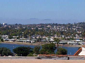 5th image of 2514 Clairemont Dr Unit 310
