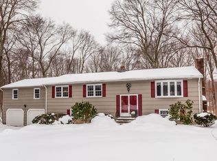 48 Pinebrook Cir, Guilford, CT 06437