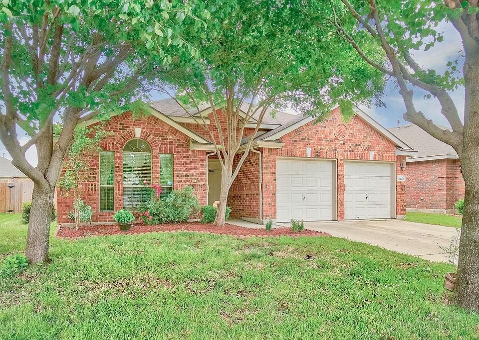 1st image of 2848 Park Place Dr