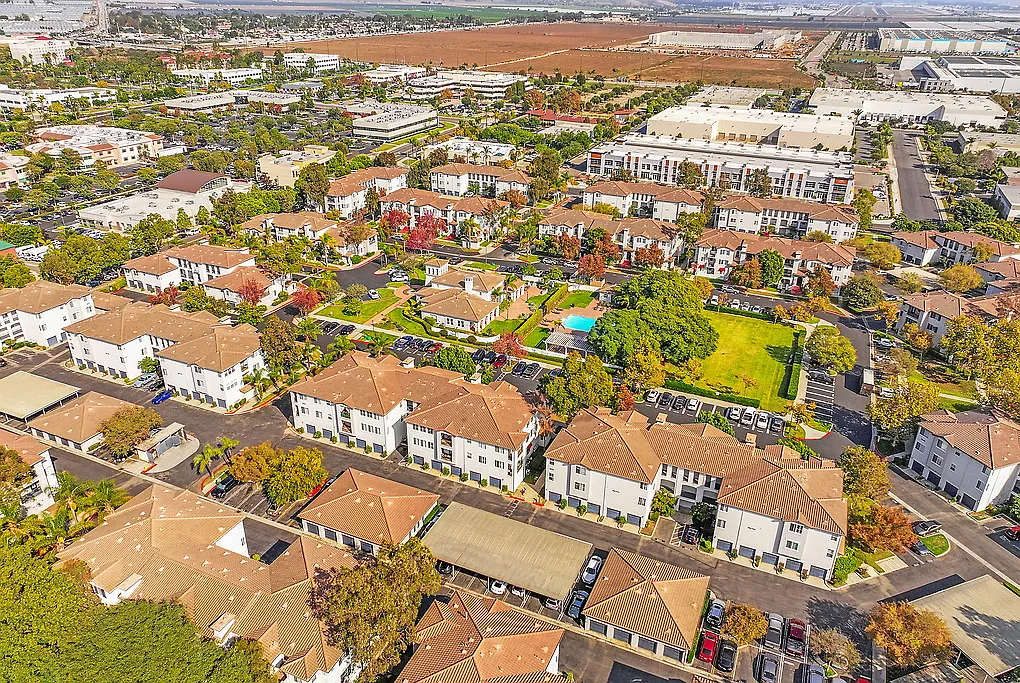 Tierra Vista — Photo 4