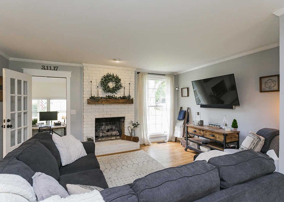 1st image of 161 Berrywood Dr