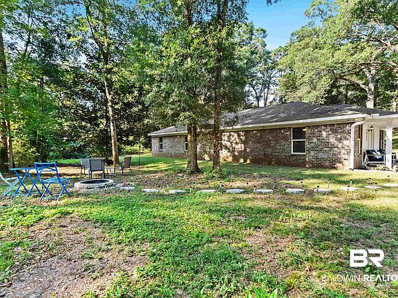 2nd image of 1933 Wildwood Pl