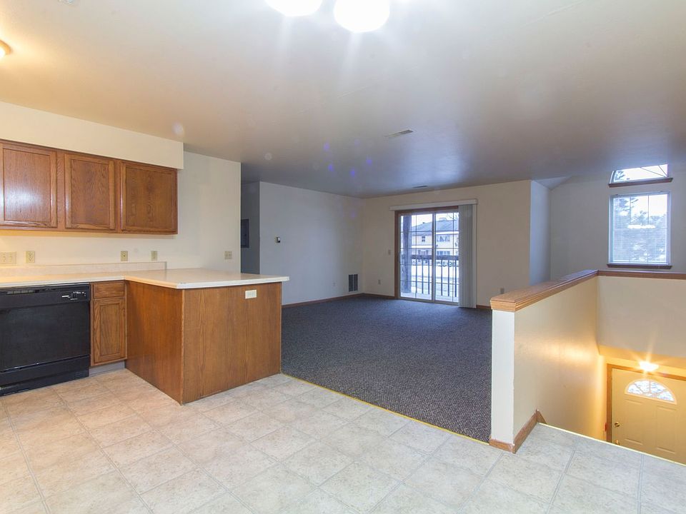 320 W Rockwell Ave ROCK23, Fort Atkinson, WI 53538 Zillow