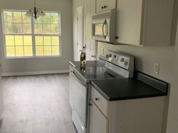 5th image of 9077 Whispering Pines Blvd