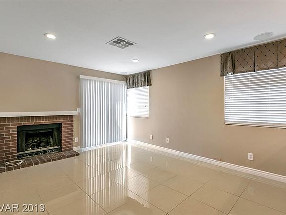 4th image of 4657 Belshire Dr