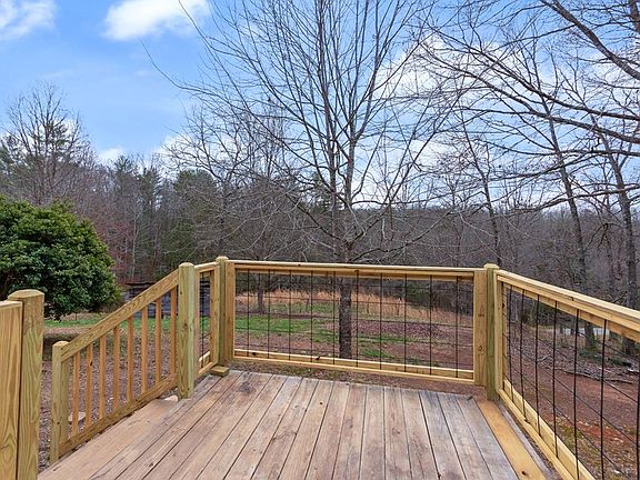 4th image of 323 Snow Hill Church Rd