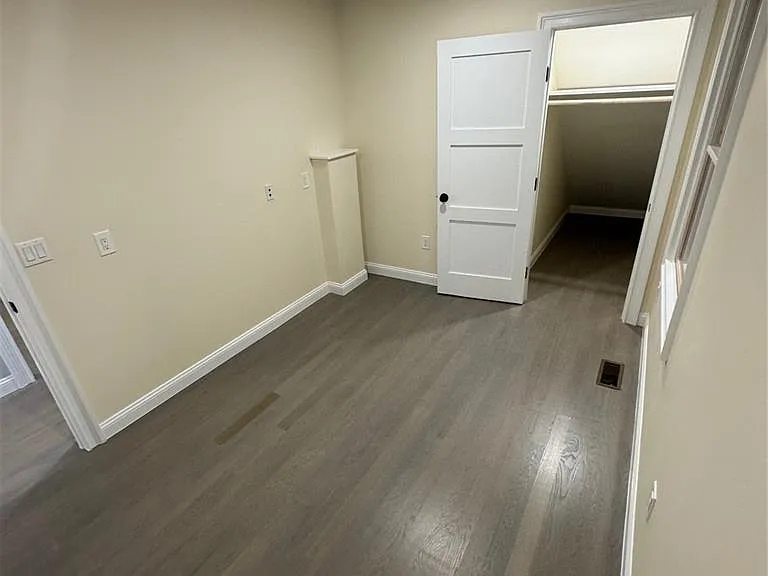 517 Monroe Blvd #2 — Photo 7