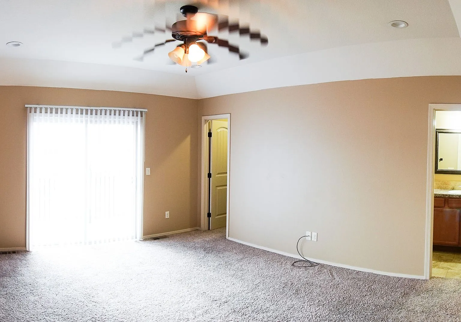 3-Bed Duplex W Garage, Yard, Balcony - Move In Special! — Photo 1