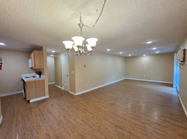 404 Belle Ave #4