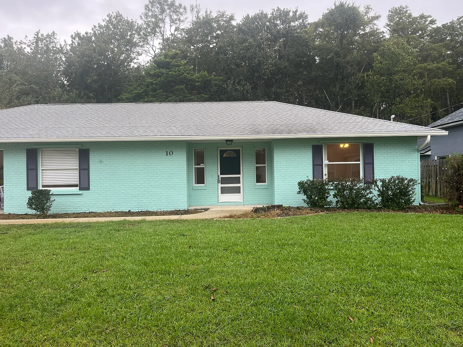3 bed, 1384 sqft, $2,300 — Photo 1