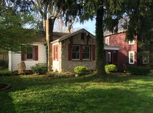 233 W Henderson Rd, Columbus, OH 43214