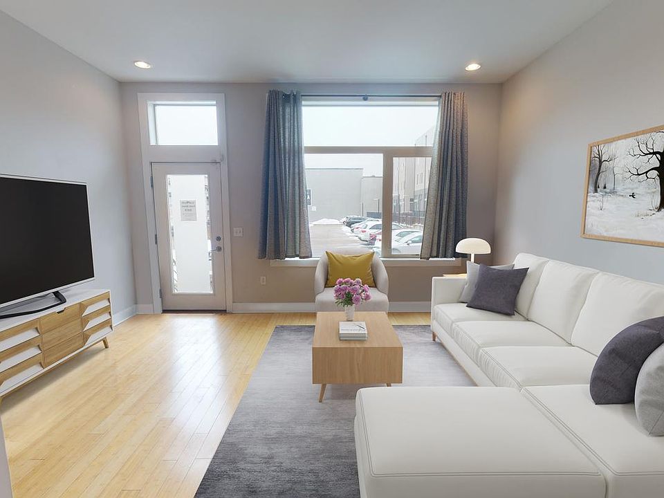 Furnished common areas! (Actual furniture will vary)