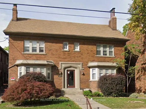 470 Oriole Pkwy #5, Toronto, ON M5P 2H8