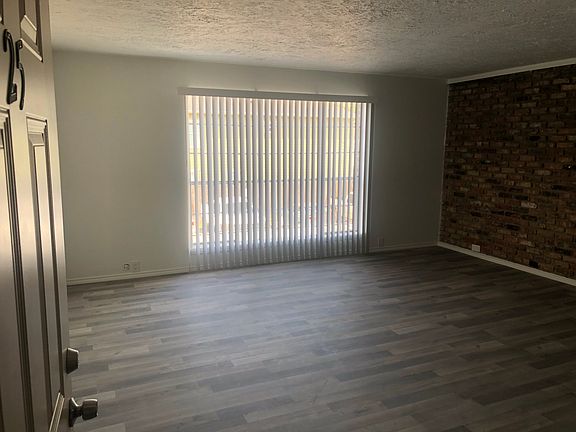 4th image of 602 Heights Blvd Suite 2