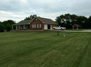 300 Hillside Rd, East Peoria, IL 61611