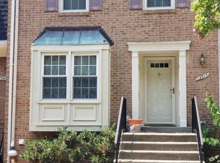 13915 Woods Run Ct, Centreville, VA 20121