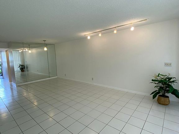 3rd image of 4110 Tivoli Court #103