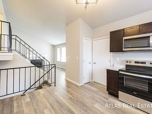 3rd image of 1417 S Biscay Way