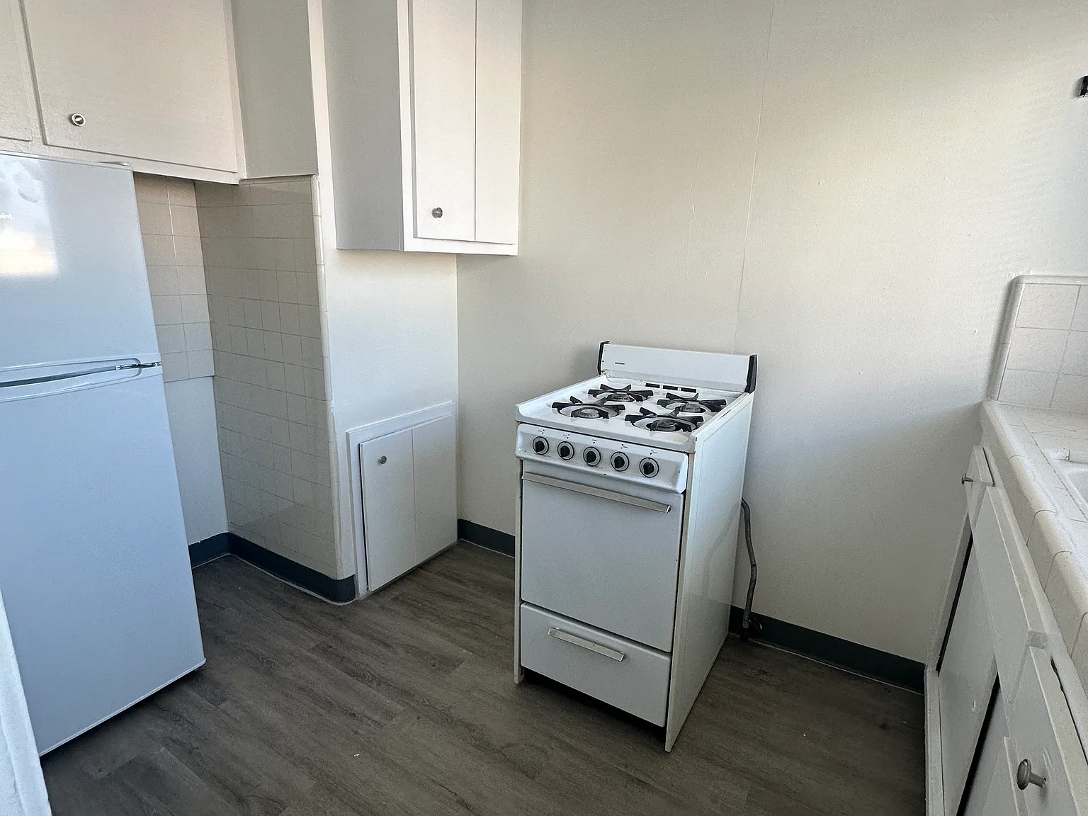Studio, $1,350 — Photo 4