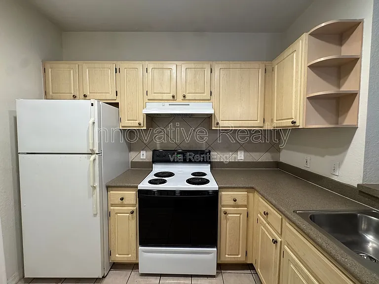 1375 Lake Shadow Cir #11101 — Photo 6