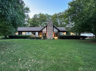 100 Wunderwood Dr, Tipp City, OH 45371