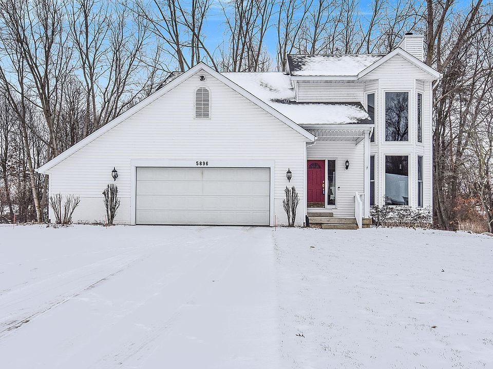 1st image of 5896 Arroyo Vista Dr NE