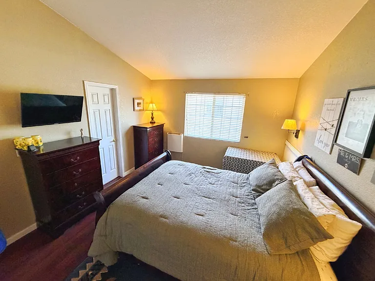 3050 W Prentice Ave #H — Photo 19
