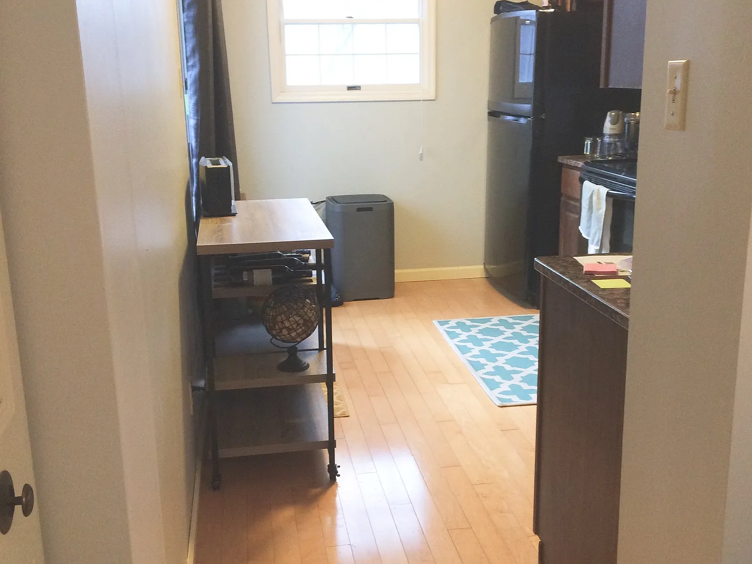 2 bed, 1.5 bath, 1158 sqft, $1,850 — Photo 2