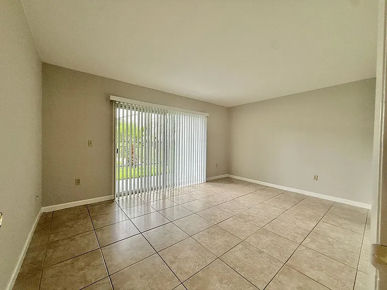 4117 S Semoran Blvd #22 — Photo 6