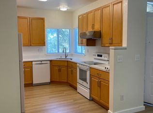 210 Dorada Ct, Hercules, CA 94547