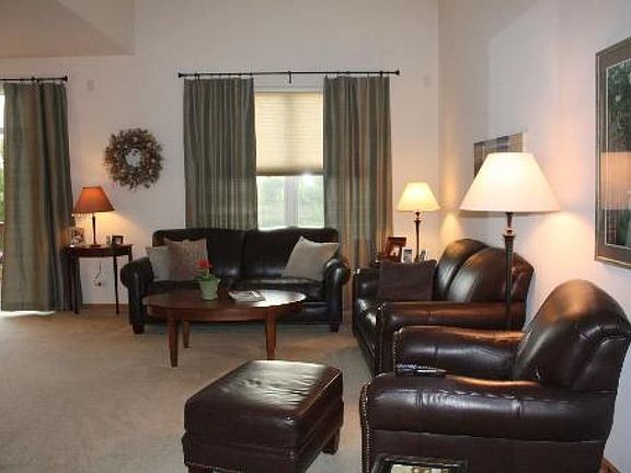 3rd image of 2984 Langston Cir