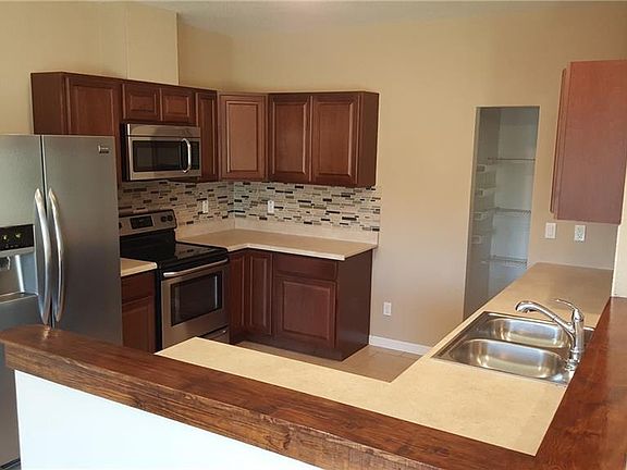 3rd image of 5410 Mosaic Dr