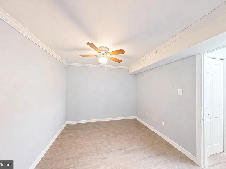 18428 Point Seneca Pl — Photo 24
