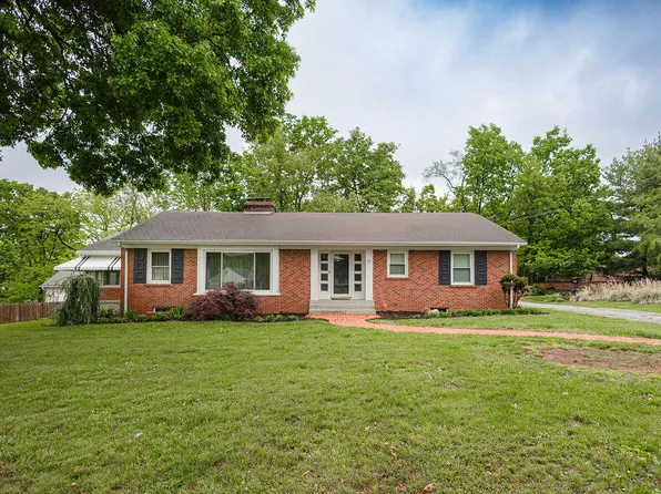 27 Hampton Ave, Winchester, KY 40391