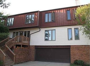 2802 E Lincoln St APT 1D, Bloomington, IL 61704
