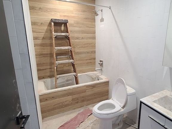 5th image of 2513 Bedford Ave #3B